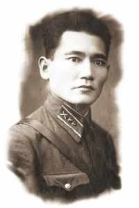Мен Бауыржан Момышұлын соғыста көрдім